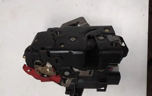 Audi A4 S4 B6 8E 8H Rear door lock 4B0839016D