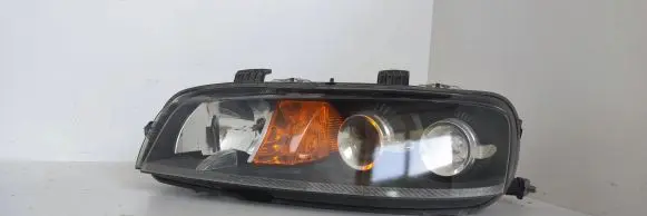 Fiat Punto (188) Headlight/headlamp 89100957
