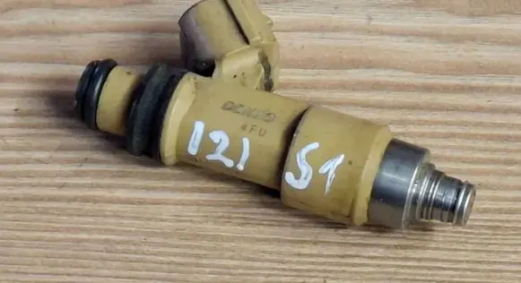 Subaru Legacy Fuel injector 009042703