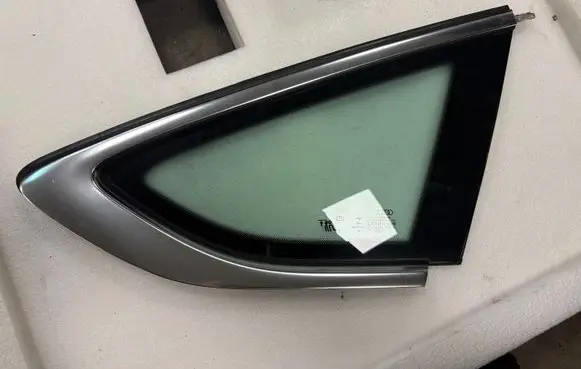 Audi RS5 Rear side window 8W8845298F