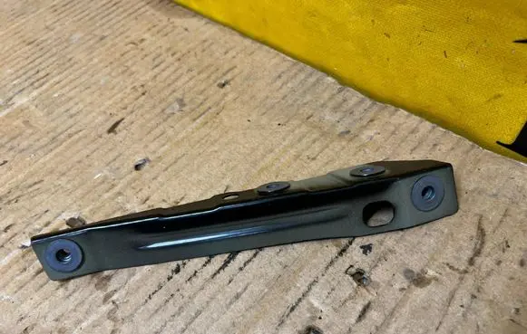 Audi A8 S8 D5 Fender mounting bracket 4N0821467A