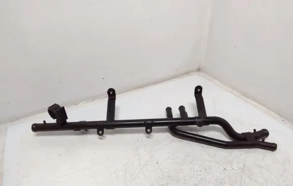 Volkswagen Touareg I Engine coolant pipe/hose 7L6121065C