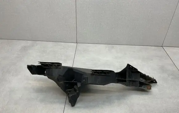 Audi A1 Headlight/headlamp mounting bracket 8X0805607
