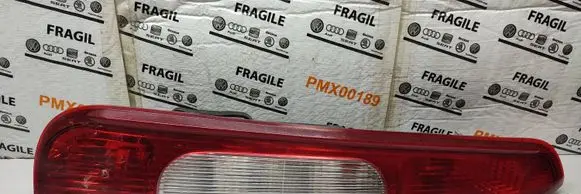 Ford C-MAX I Rear/tail lights 3M5113N411AA