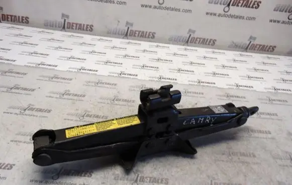 Toyota Camry Lift Jack 0911106020