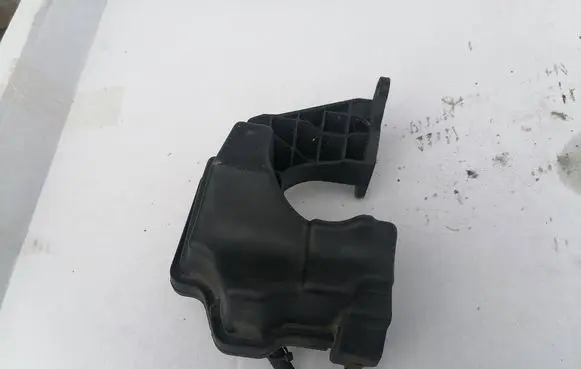 Intake resonator