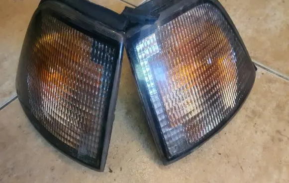Audi 80 90 B3 Front indicator light Ksad002 010200