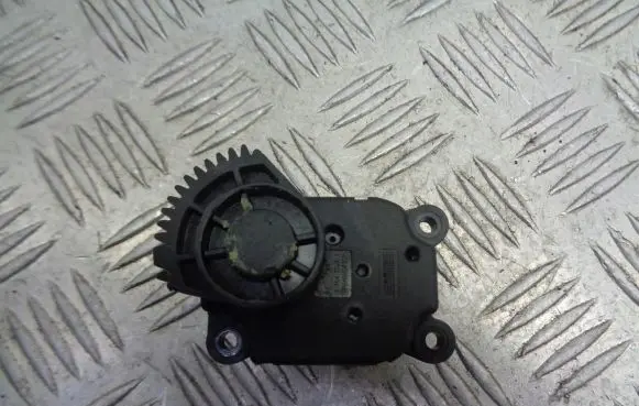 Ford Focus A/C air flow flap actuator/motor 3M5H-19E616-AB