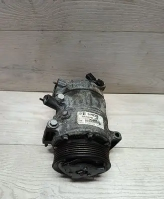 Volkswagen Touran II Air conditioning (A/C) compressor (pump) 1K0820808F 2902805404