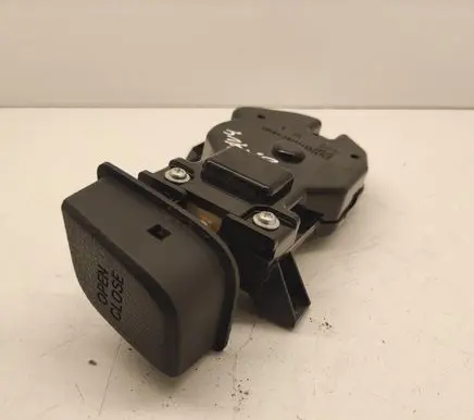 Toyota RAV 4 (XA30) Glove box lock 55460B42020