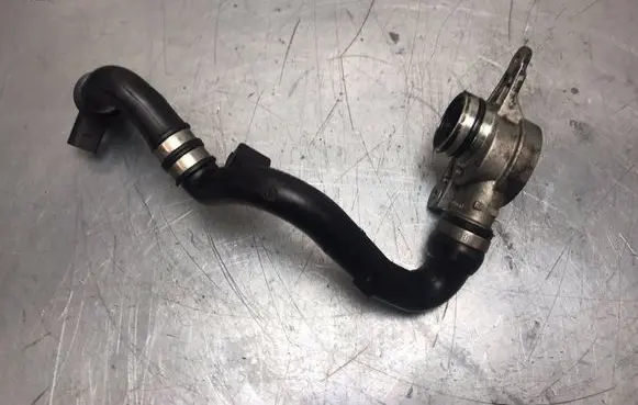 Mercedes-Benz ML W164 Breather/breather pipe/hose A6420101791