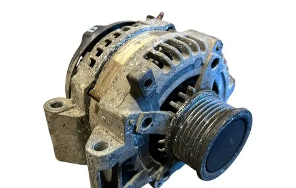Toyota Auris 150 Generator/alternator 270600R011 1042105140