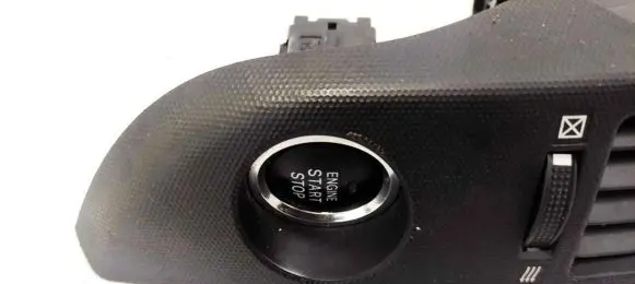 Toyota Corolla Verso AR10 Engine start stop button switch 15A7101