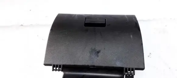 Ford Fusion Glove box 1028421P1A CCYYA 1028421P1ACCYYA