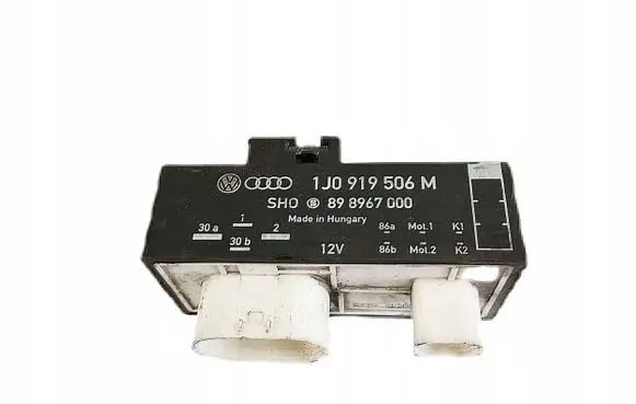 Coolant fan relay