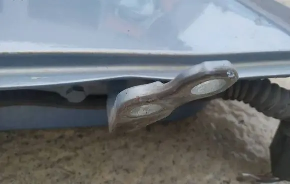 Ford Kuga I Rear door lower hinge
