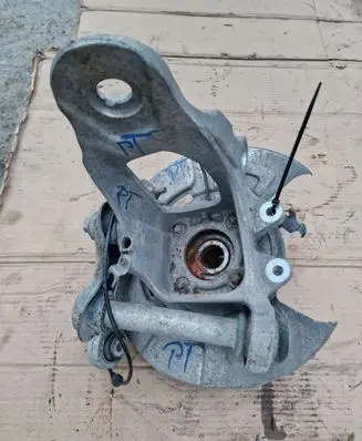 BMW X6 E71 Rear wheel hub 6770984