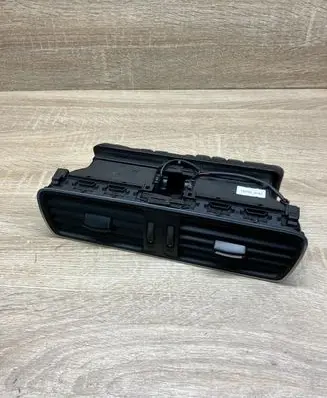 Volkswagen PASSAT CC Dash center air vent grill 3AB819728A