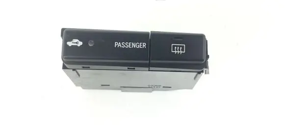 Toyota Avensis T250 Windscreen/window heater switch 8479005110D MS221100679