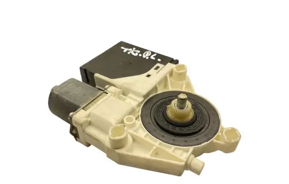 Volkswagen Tiguan Front door window regulator motor 3C0959793B 918431110 130525