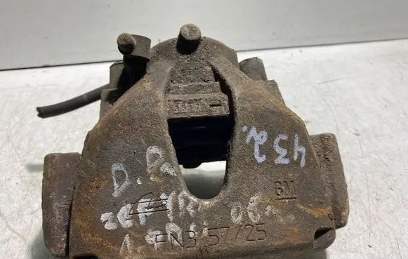 Opel Zafira B Front brake caliper