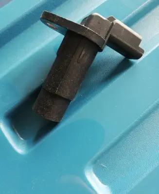Renault Clio III Camshaft position sensor 8200373588