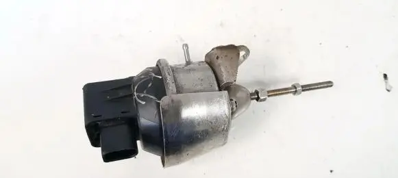 Volkswagen Golf IV Turbine electric control actuator 