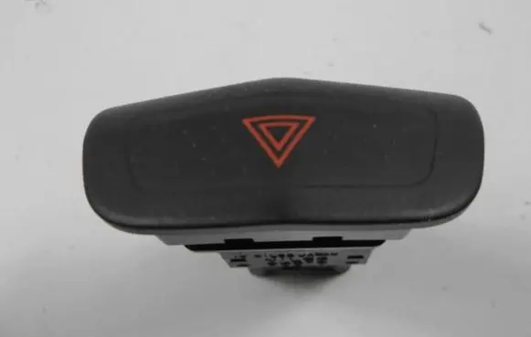 Nissan Primera Hazard light switch