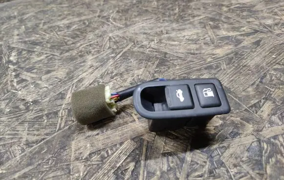 KIA Magentis Tailgate opening switch 935553K000