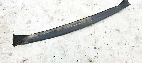Audi A3 S3 8L Wiper trim 8L0807421C