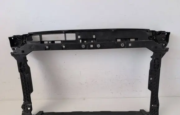 Volkswagen PASSAT B9 Radiator support slam panel 3J0805588F