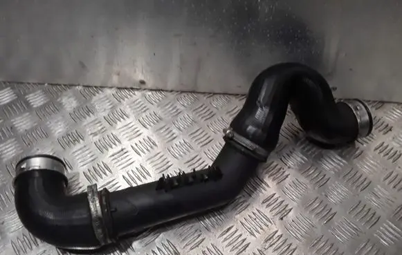 Audi A3 S3 8P Intercooler hose/pipe 3C0145770B 3C0145762J