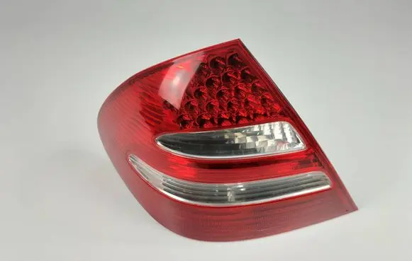 Mercedes-Benz E W212 Rear/tail lights A2118200564 334009