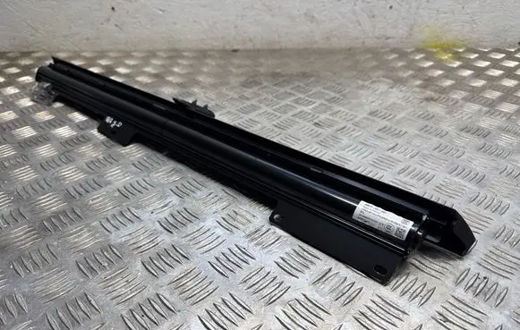 Audi Q7 4M Rear door sun blind/shade 4M0861334D 2018091910