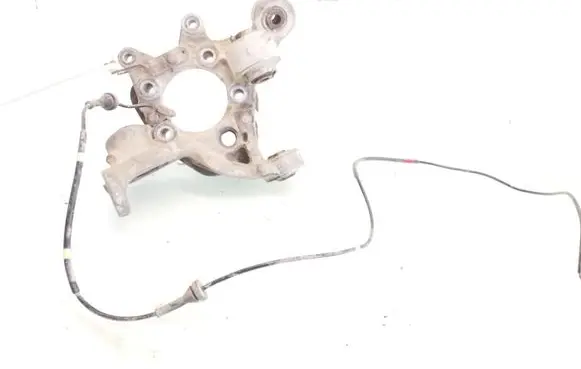 Rear wheel hub