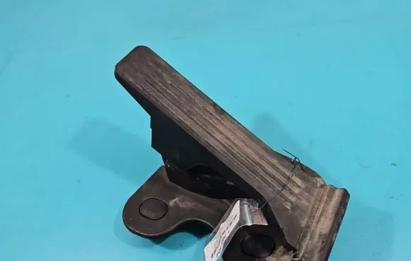 Mazda 3 III Accelerator throttle pedal 6PV312041-15 IMPRK1383854