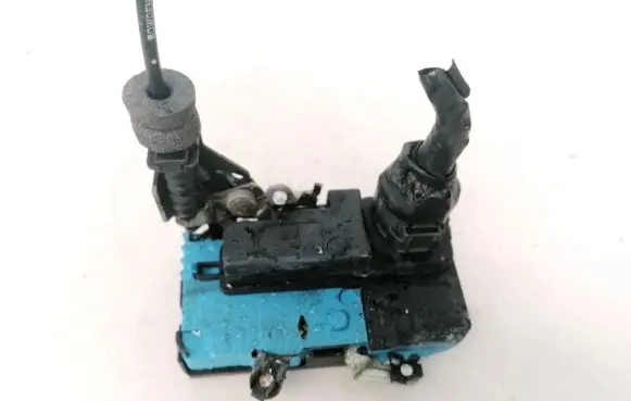 Volvo S60 Front door lock