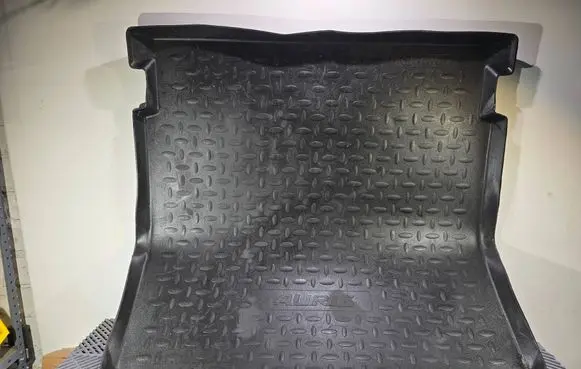 Toyota Auris E180 Rubber trunk/boot mat liner 