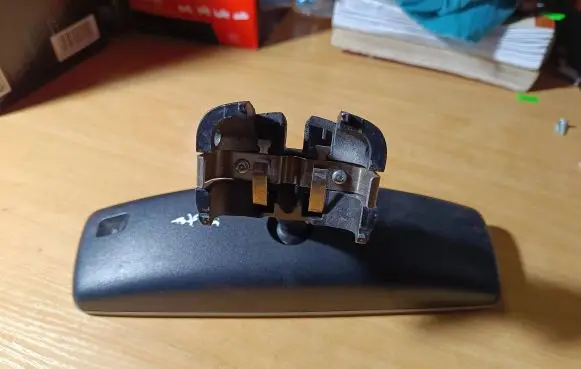 Volkswagen Jetta V Rear view mirror (interior) 1K0857511