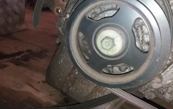 Suzuki Splash Crankshaft pulley 
