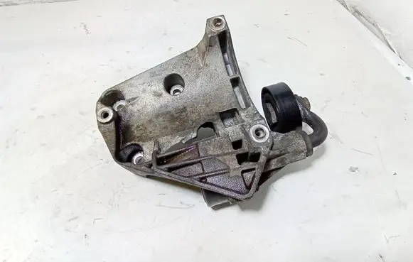 Generator/alternator bracket