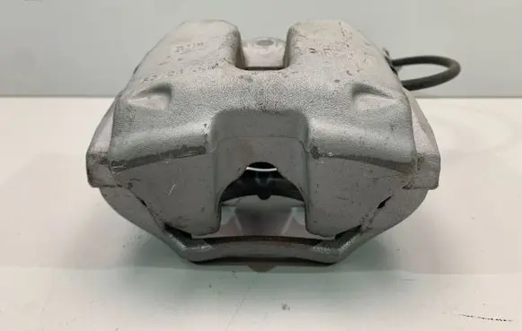 BMW X4 G02 Front brake caliper 6882254