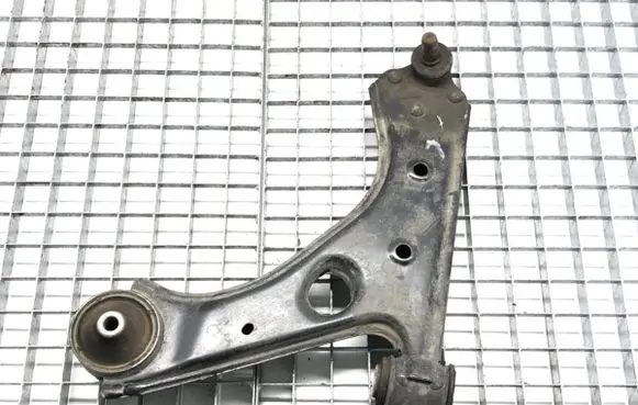 Opel Corsa E Front control arm
