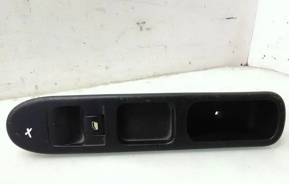 Peugeot 307 Electric window control switch 96351625