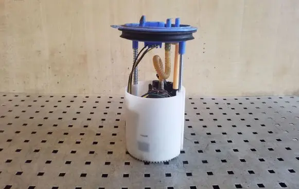 Volkswagen Eos In-tank fuel pump 1K0919051CL A2C53323172