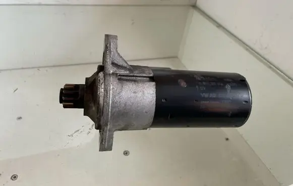 Volkswagen Golf Plus Starter motor 02E911023H 0001123016