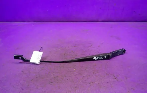 Volkswagen Tiguan Front wiper blade arm 5N1955410