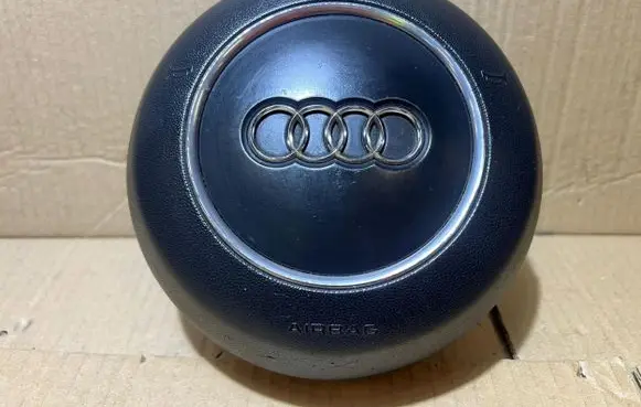 Audi A1 Steering wheel airbag