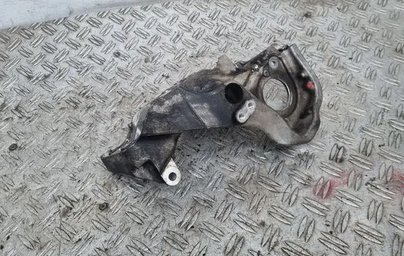 Volvo V40 Generator/alternator bracket 31401103
