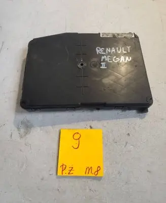 Renault Megane II Comfort/convenience module 8200606826